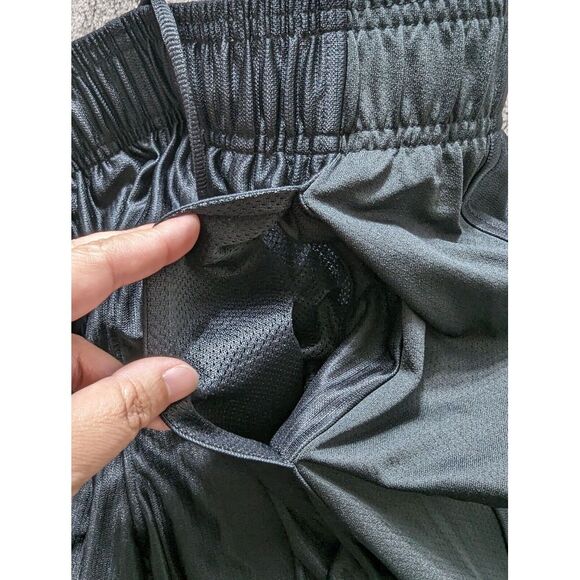 Under Armour Loose Fit Athletic Shorts Men's Size Small Black - Picture 7 of 13